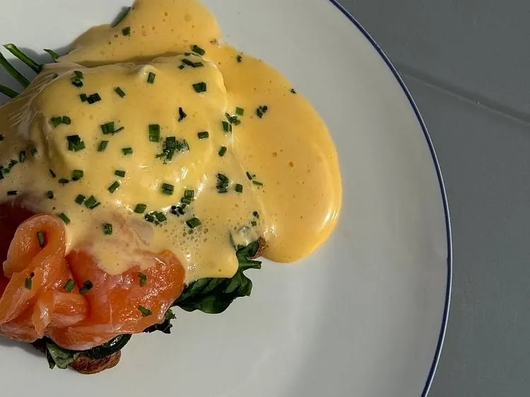 Benedict con salmón